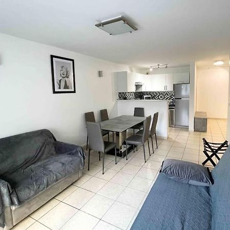 Modern One Bedroom Apartment In 戛纳 外观 照片